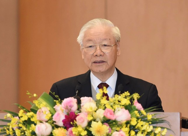 Tổng Bí thư Nguyễn Phú Trọng ký ban hành Nghị quyết phát triển công nghệ sinh học